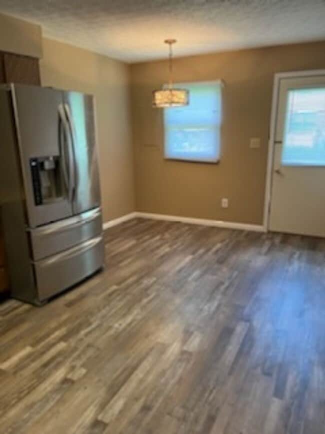 Building Photo - 172-174 Northwood Drive