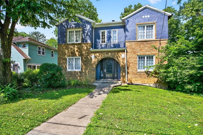 Building Photo - 3379 Morrison Ave