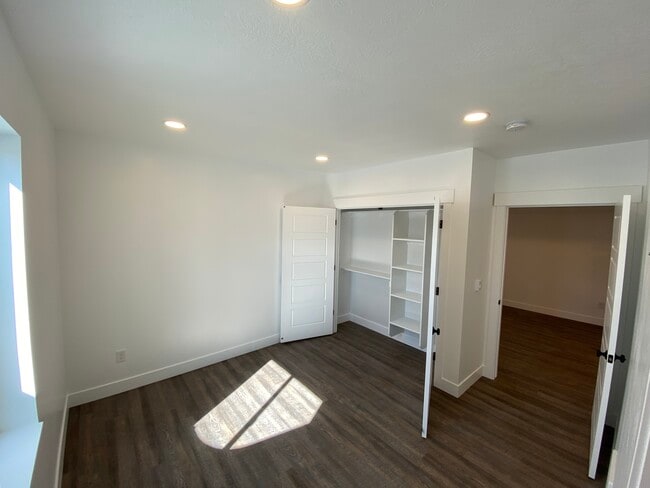 Building Photo - 2393 N 300 E