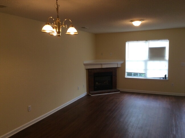 Building Photo - Jackson Townhome  Coming Soon