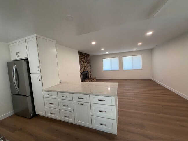 Building Photo - Charming Single Family Home - Completely Remodeled 2 Bed, 1.5 Bath with Garage