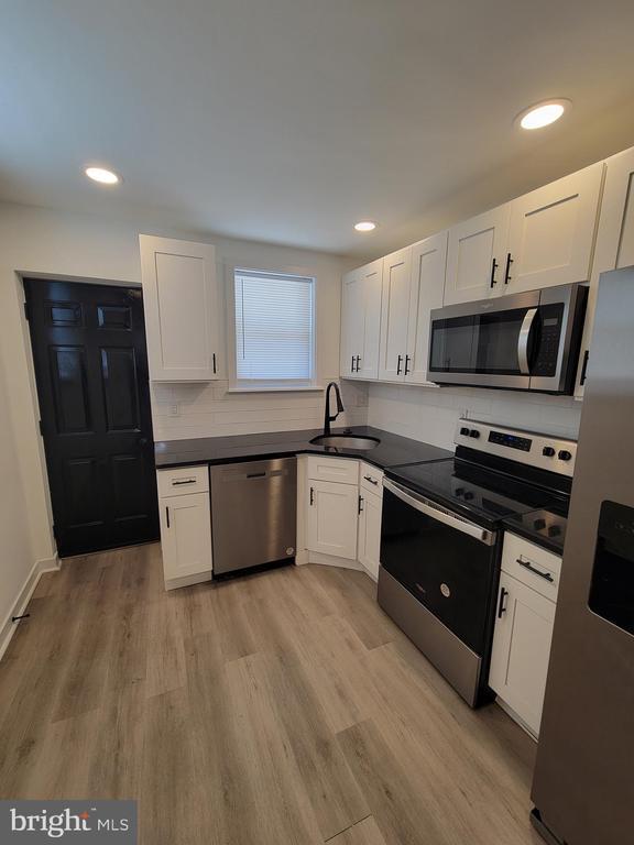 Foto principal - 2410 S Sheridan St