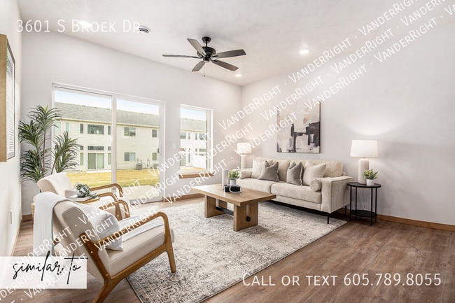 Building Photo - 3601 S Broek Dr