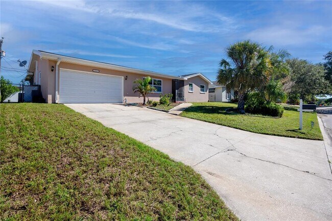 Building Photo - 3747 Shady Bluff Dr
