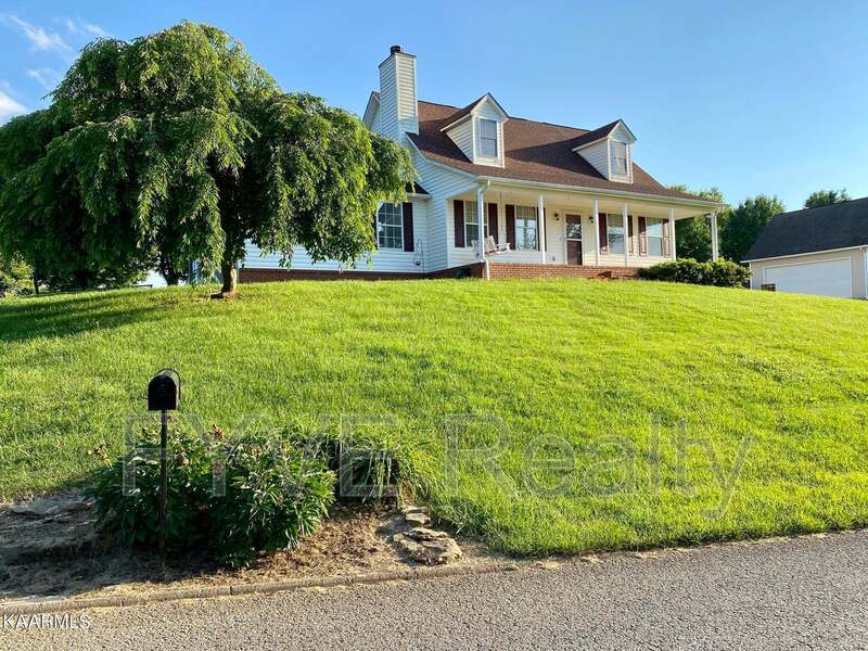 7728 Chapel Bend Dr, Corryton, TN 37721 House for Rent in Corryton