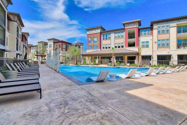 Resort Style Pool - Plenty of Seating - Park at Rialto Apartments