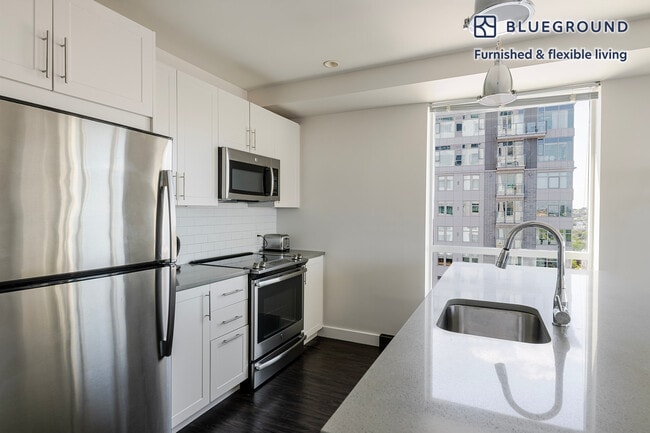 Building Photo - 449 Canal St