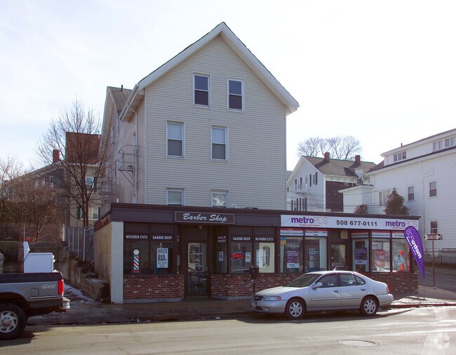 Foto del edificio - 502 S Main St