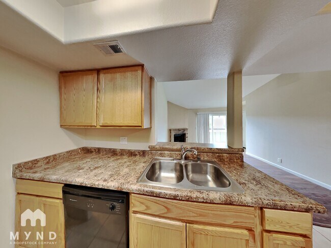 Foto del edificio - 530 E Patriot Blvd