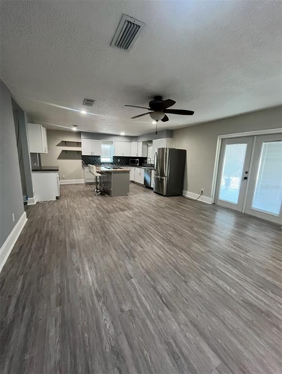 Building Photo - 339 Croton Dr