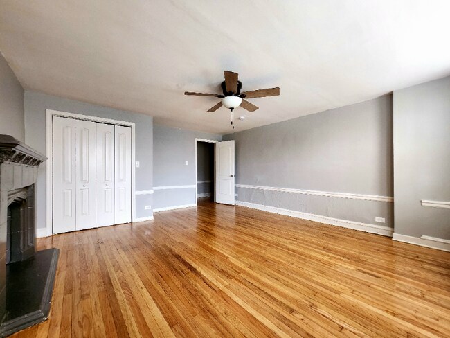 Foto del edificio - 1307 W 91st St