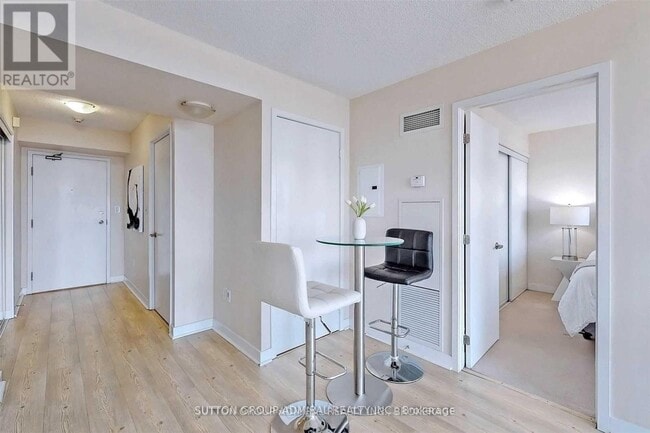 Building Photo - 25 Telegram Mews