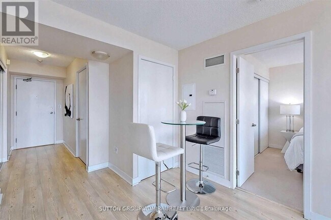 Photo du bâtiment - 25 Telegram Mews