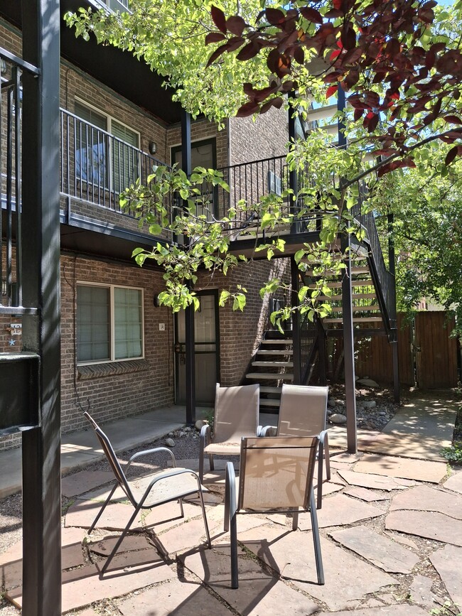 Photo - 70 N Grant St Apartment