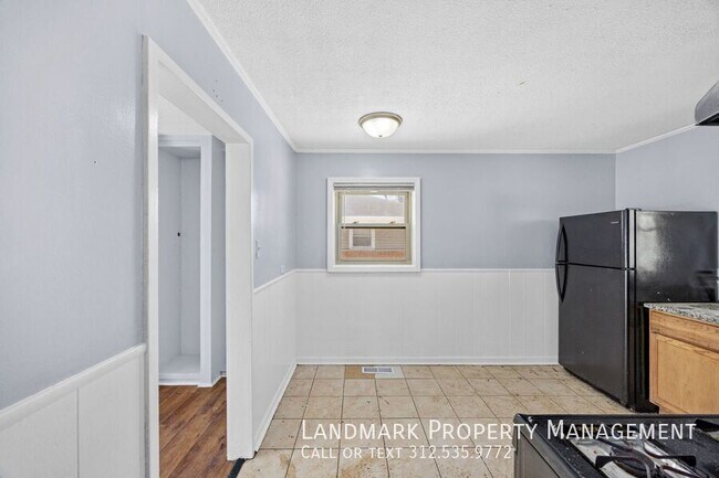 Foto del edificio - 336 Waldman Drive-