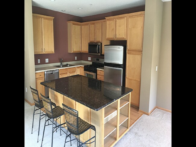 Foto del edificio - 2423 121st Cir NE