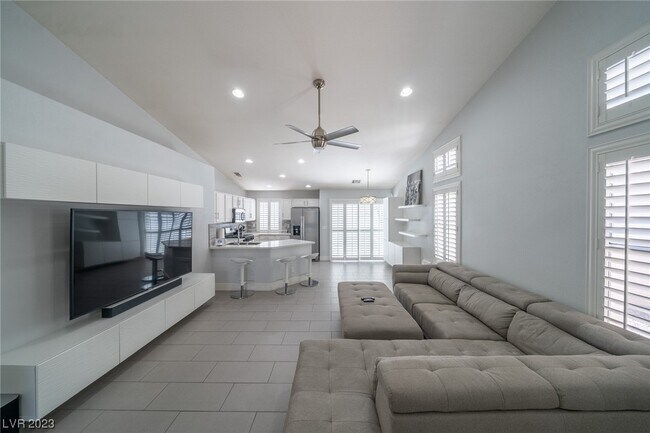 Foto del edificio - 9821 Ridge Creek Pl