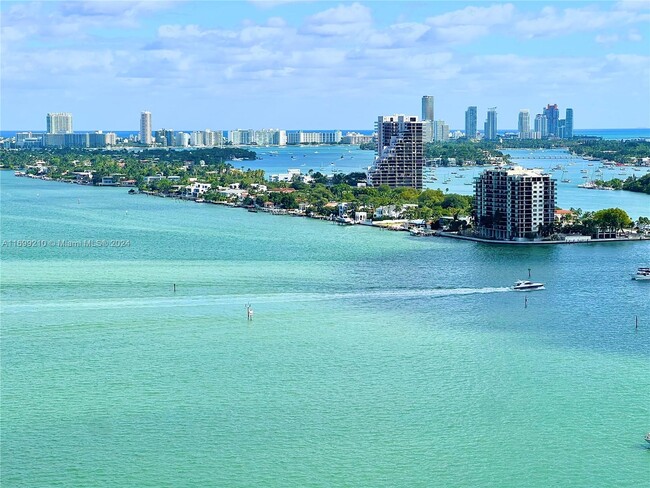 Foto del edificio - 1800 N Bayshore Dr