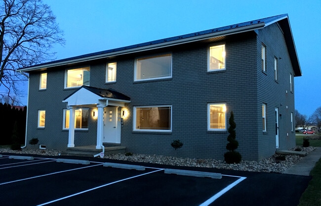 Exterior - 150 Briar Ln