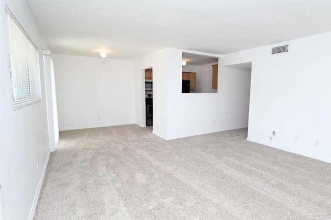 Foto del edificio - 710 Scenic Hwy