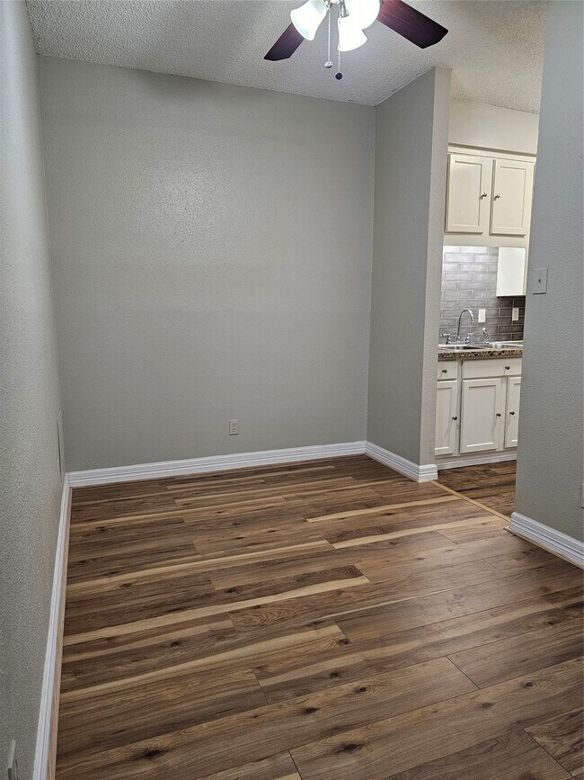 Foto del edificio - 10047 Westpark Dr