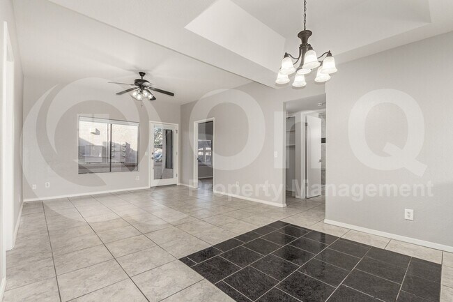 Building Photo - 11666 N 28th Dr
