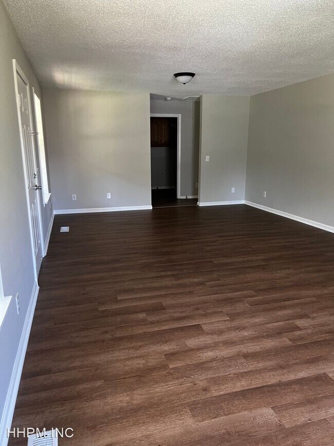 Building Photo - 3 br, 2 bath House - 4015 Old Memphis Pike