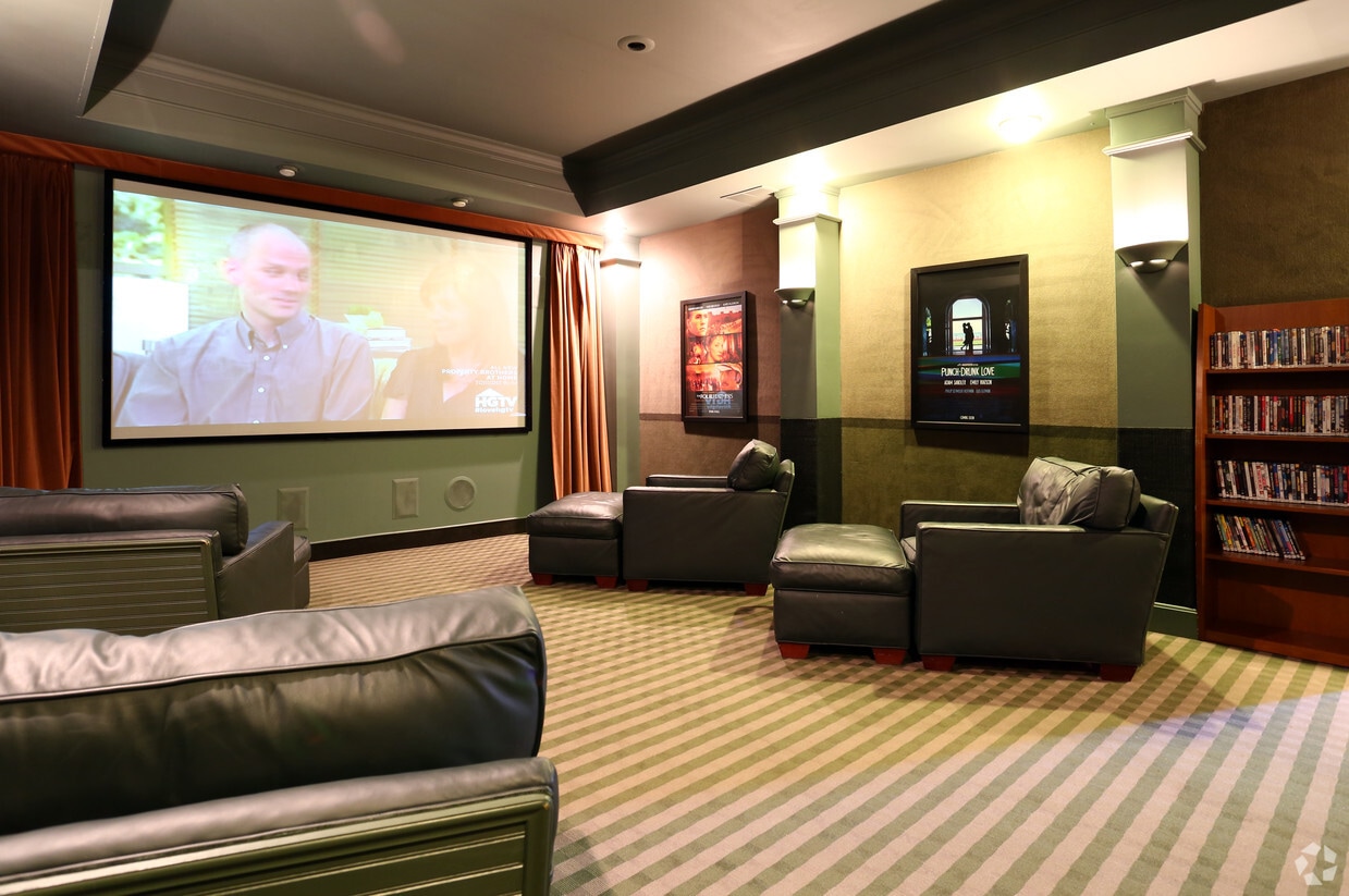 Orleans Apartments Columbus, OH