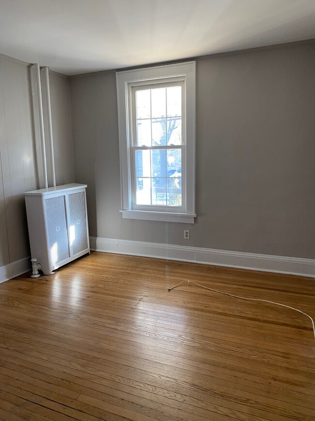 Building Photo - 12 Bergen St
