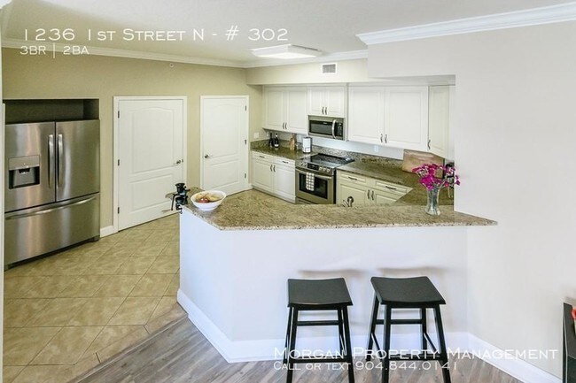 Building Photo - 3 bedroom in Jacksonville Beach FL 32250