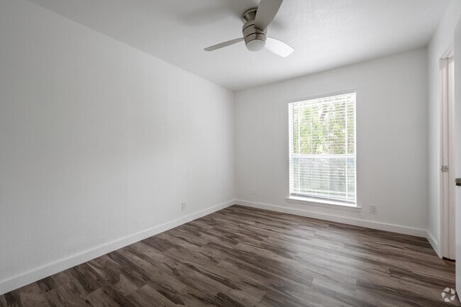 1BR, 1BA - 587SF - ATX Residence LLC