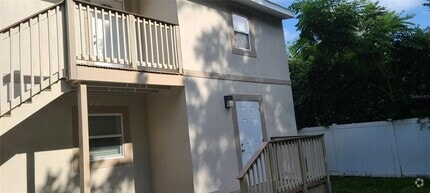 Building Photo - 807 Turner St