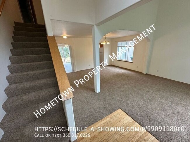 Foto del edificio - 8407 49th Loop SE