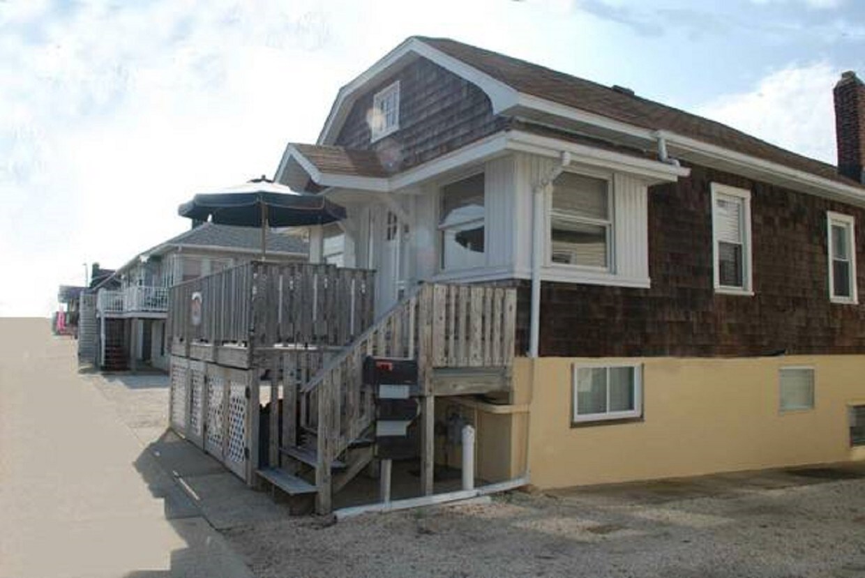 37 Hancock Ave, Seaside Heights, NJ 08751 Apartments in Seaside