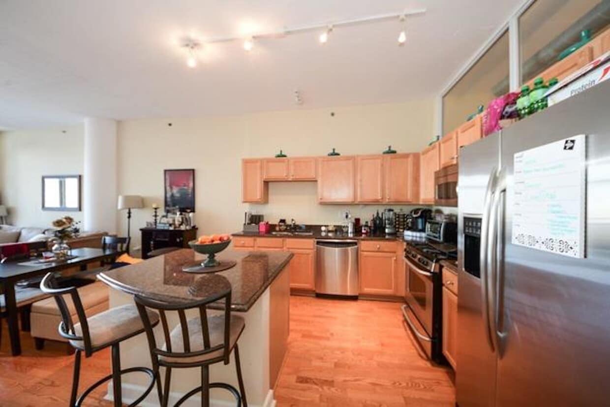 Foto principal - 1305 S Michigan Ave