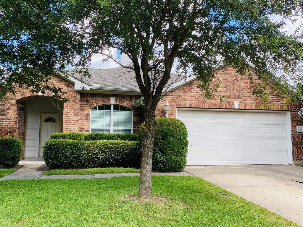 Primary Photo - 3731 E Piper Grove Dr