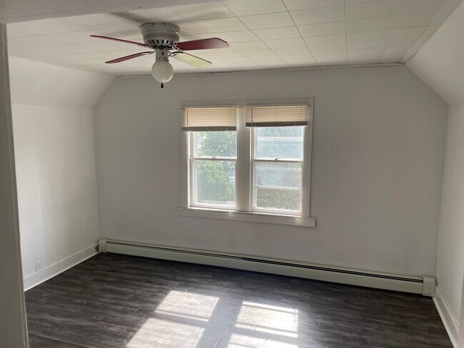 Building Photo - 1405 Connor Ave