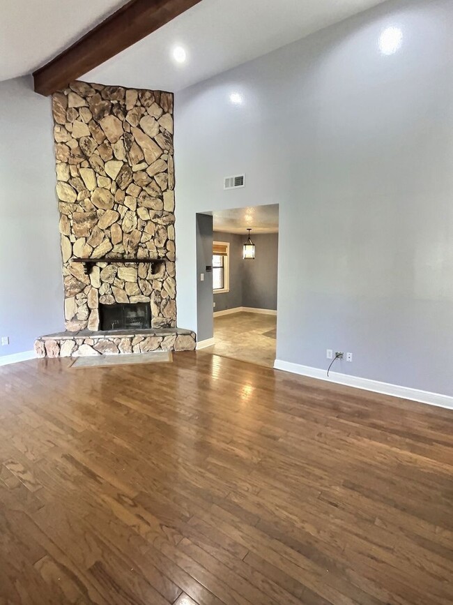 Foto del edificio - Spacious 4 bedroom home in Ocean Springs!