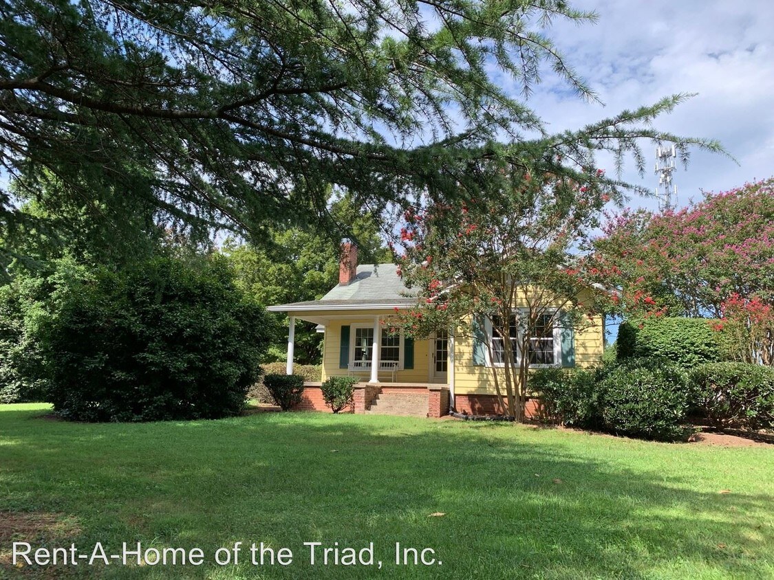 Primary Photo - 4 br, 2 bath House - 5107 North Church Street