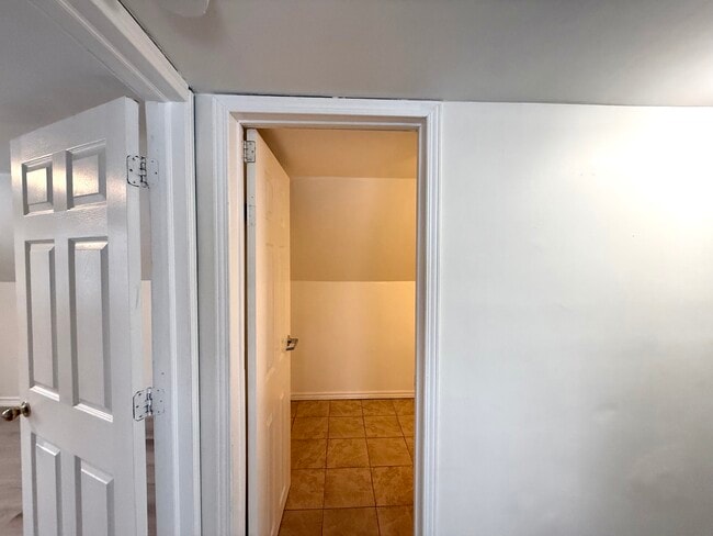 Building Photo - 169 East Avenue S