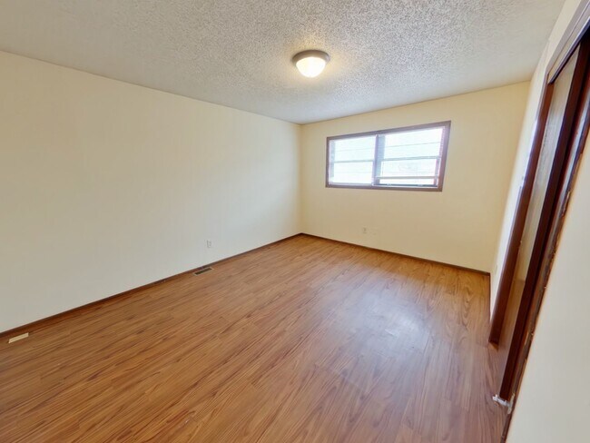 Foto del edificio - 616 Richmond N