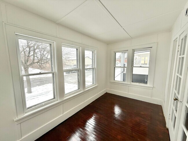 Foto del edificio - 736 N Pearl St