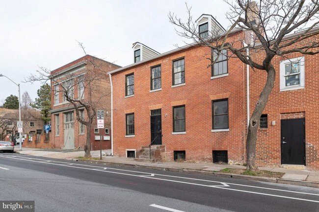 Building Photo - 503 N Paca St