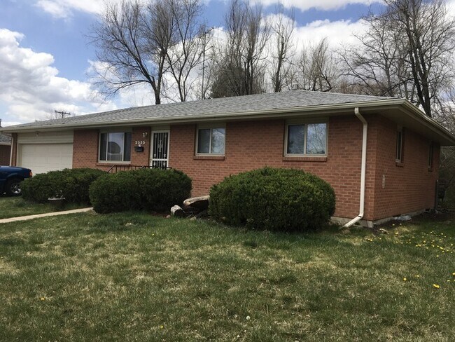 Foto del edificio - Spacious 3 Bedroom, 1.5 Bathroom Home in G...