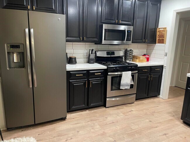 Foto del edificio - 5380 Paddington Dr