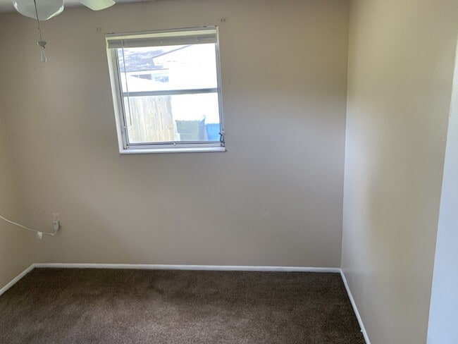 Building Photo - 1213 Mook St