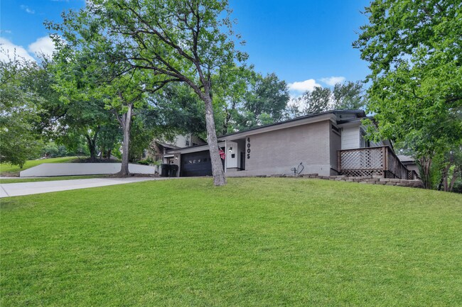 Foto del edificio - 4005 Trailwood Dr