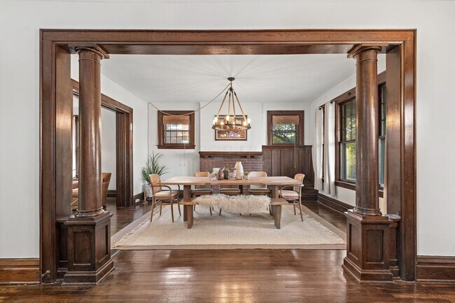 Foto del edificio - 439 Thurman Ave