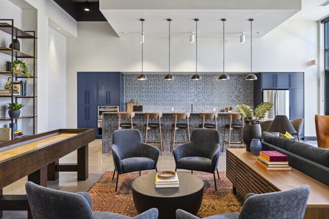 Sala Club - Canvas Apartments