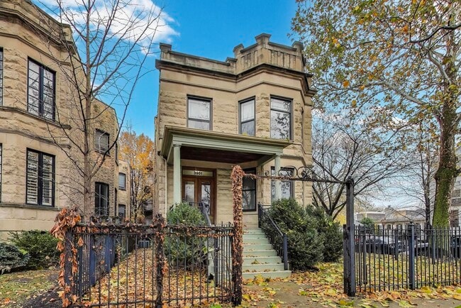 Building Photo - 3901 N Hamilton Ave